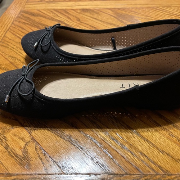 ESPIRIT Womens Shoes Black Flats 7M with Bowtie laces - Picture 3 of 12